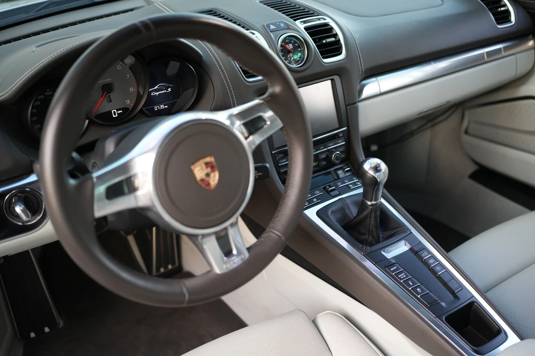 2014 Porsche 981 Cayman S - Image 17 of 22