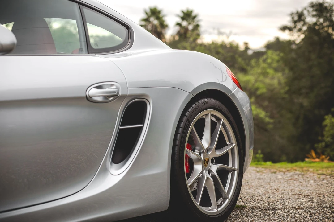 2014 Porsche 981 Cayman S - Image 7 of 13