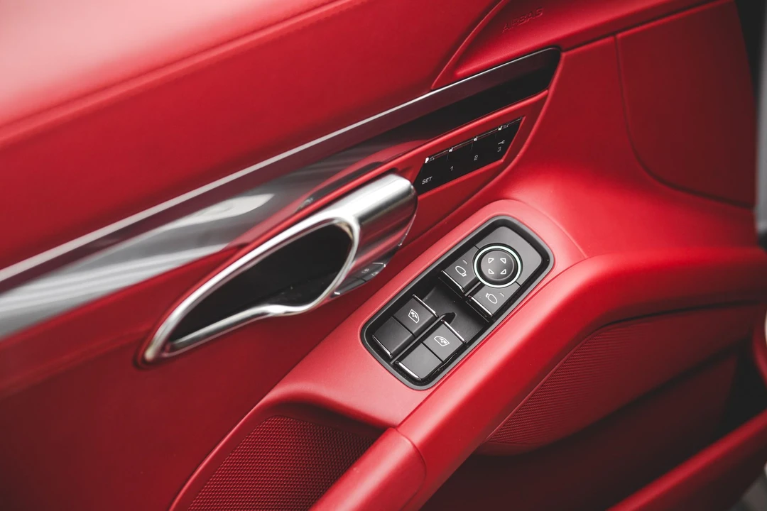 2014 Porsche 981 Cayman S - Image 12 of 13