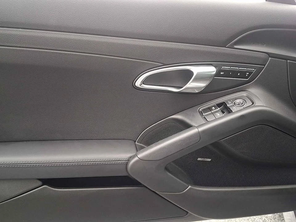 2014 Porsche 981 Cayman S - Image 7 of 16