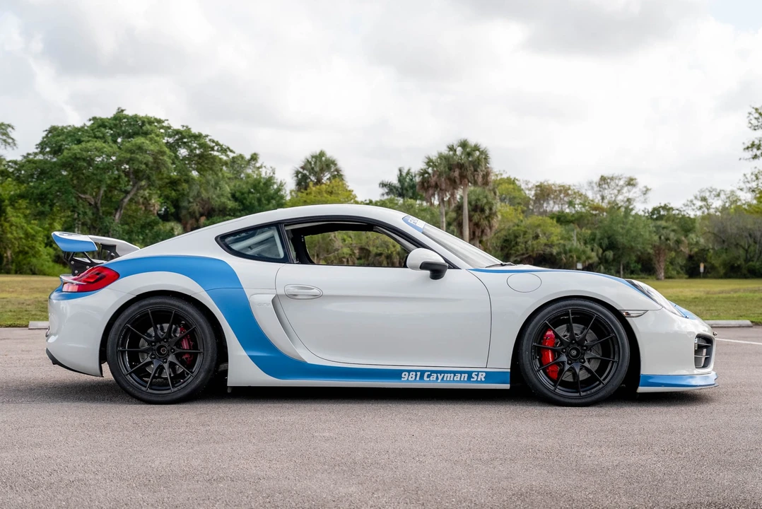 2014 Porsche 981 Cayman S - Image 8 of 31