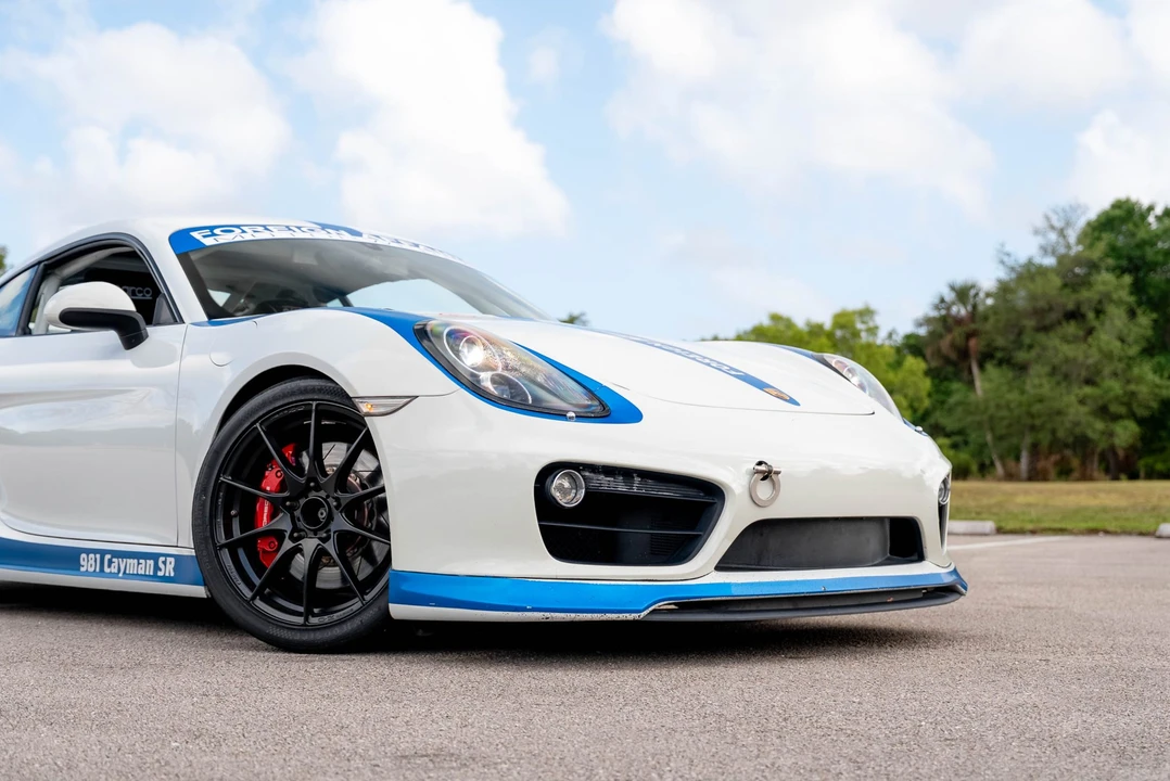 2014 Porsche 981 Cayman S - Image 17 of 31