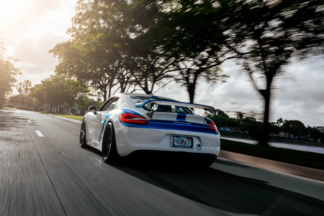 2014 Porsche 981 Cayman S - Image 15 of 31