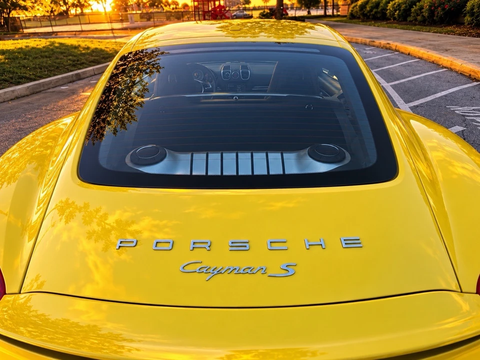 2014 Porsche 981 Cayman S - Image 8 of 24