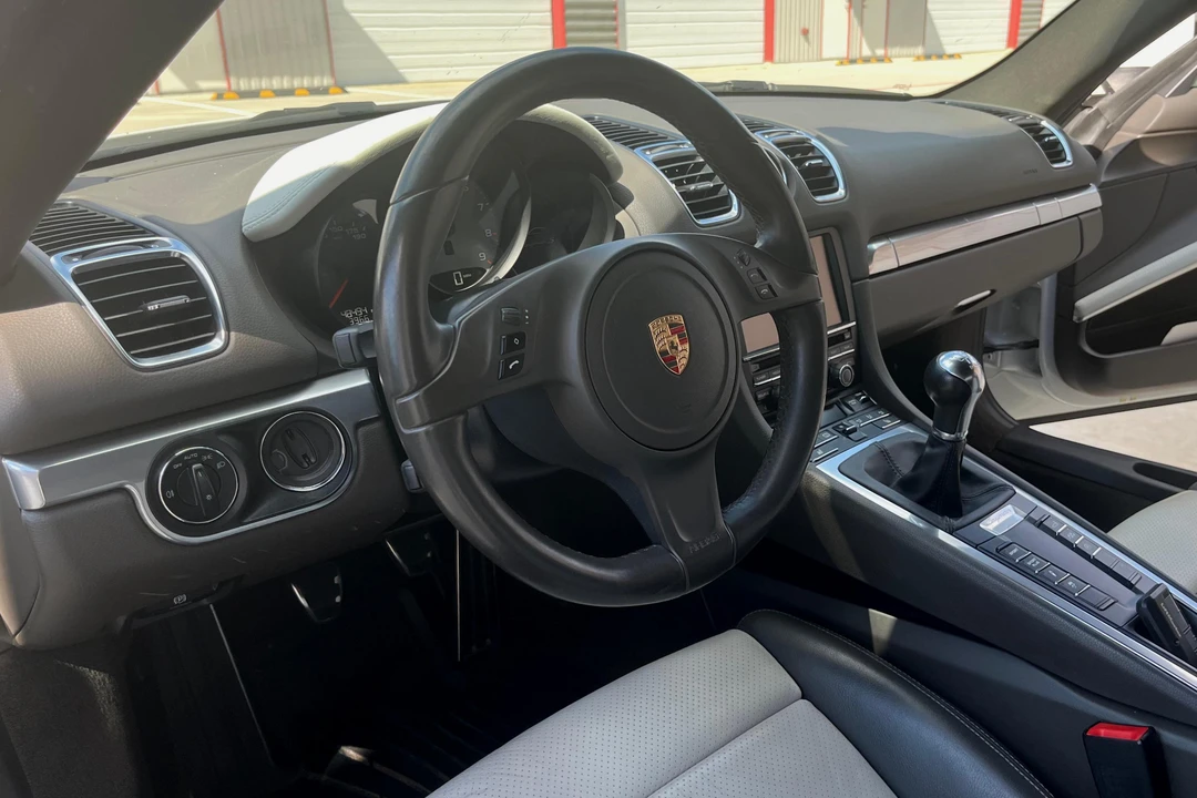 2014 Porsche 981 Cayman S - Image 19 of 31