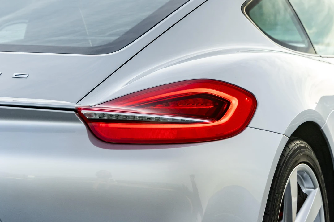 2014 Porsche 981 Cayman S - Image 20 of 31