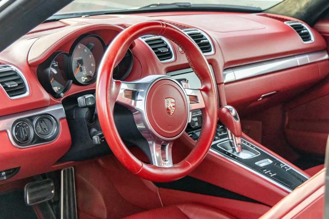 2014 Porsche 981 Cayman S - Image 28 of 31