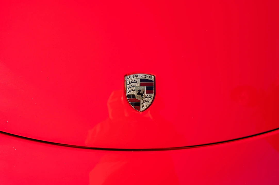 2014 Porsche 981 Cayman S - Image 17 of 31