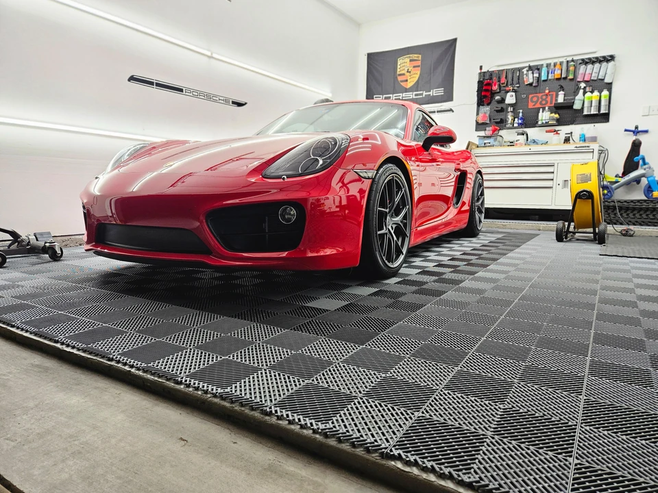2014 Porsche 981 Cayman S - Image 8 of 31
