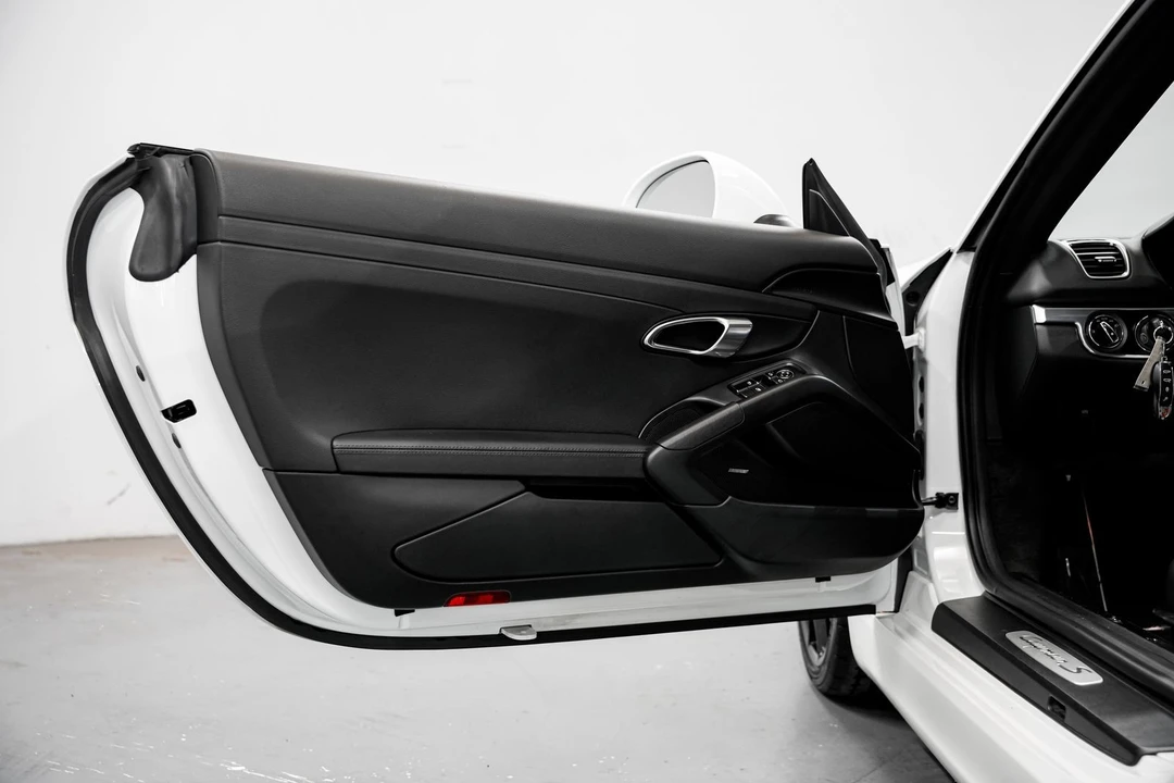 2014 Porsche 981 Cayman S - Image 21 of 31