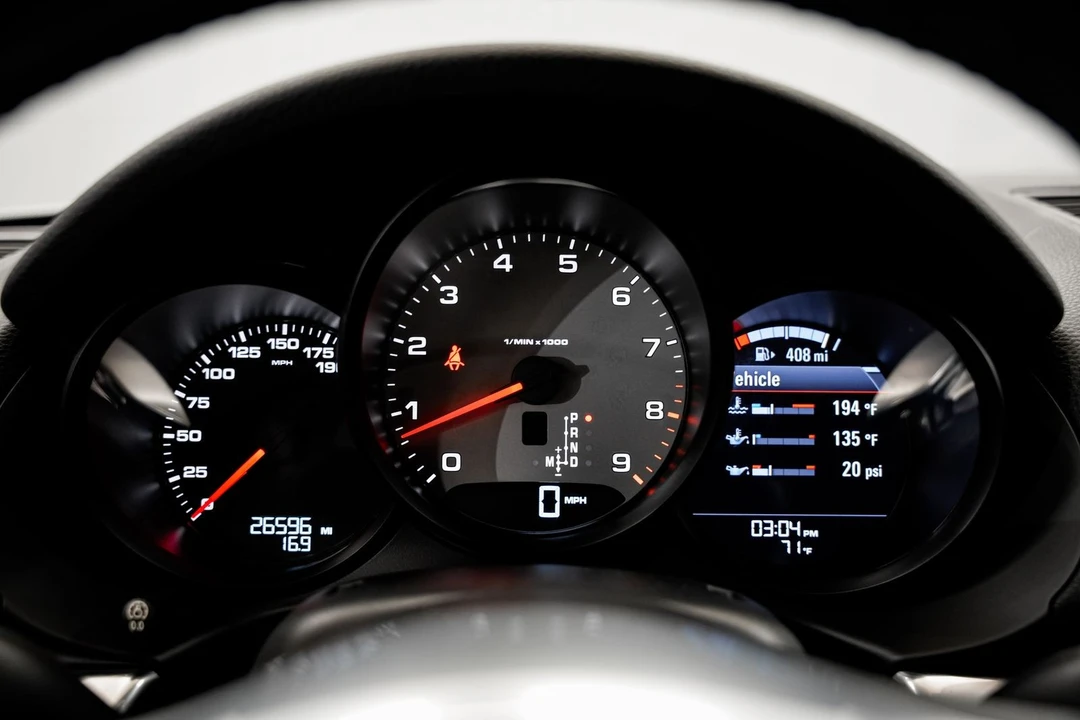 2014 Porsche 981 Cayman S - Image 11 of 31