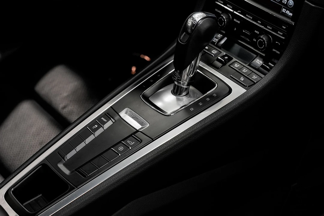 2014 Porsche 981 Cayman S - Image 27 of 31