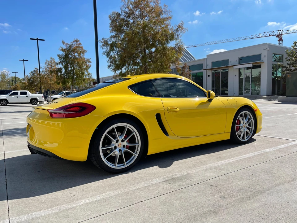 2014 Porsche 981 Cayman S - Image 15 of 31
