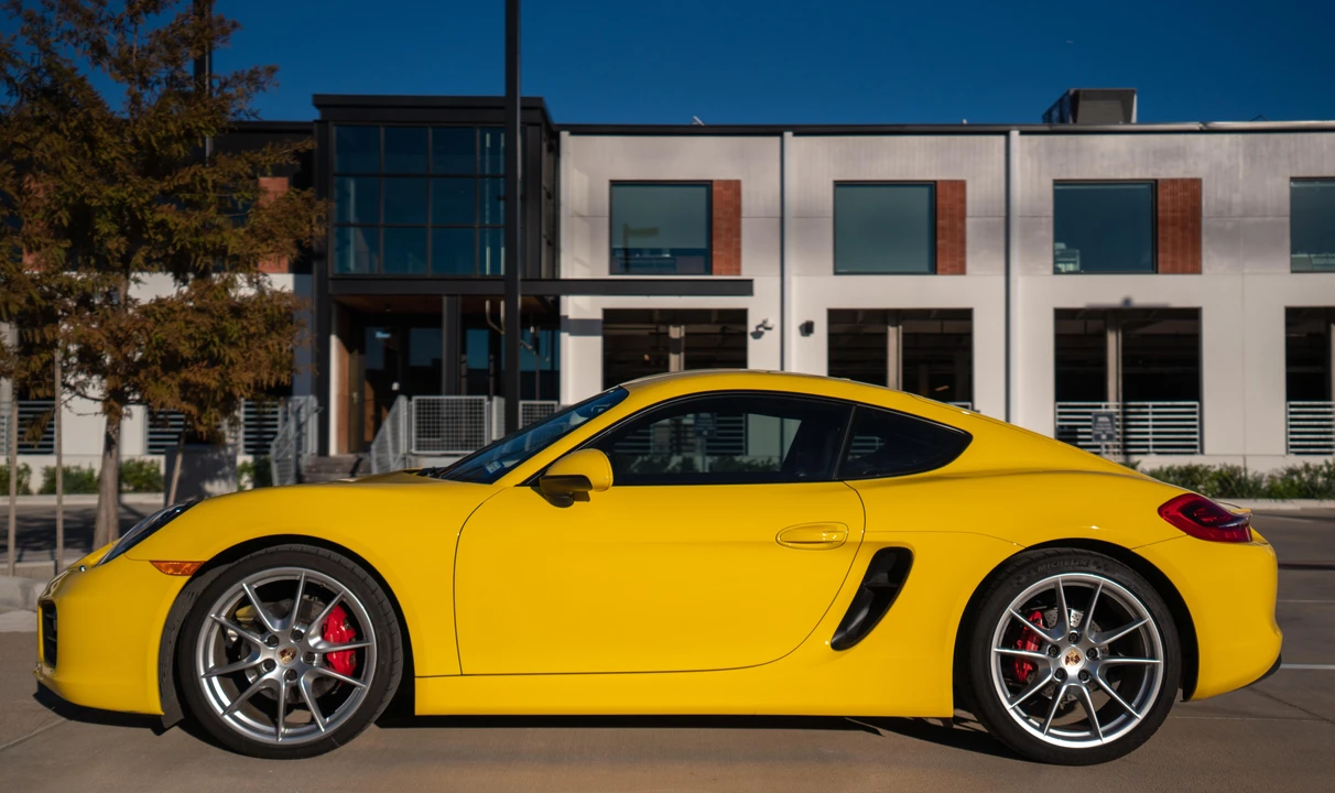 2014 Porsche 981 Cayman S - Image 8 of 31