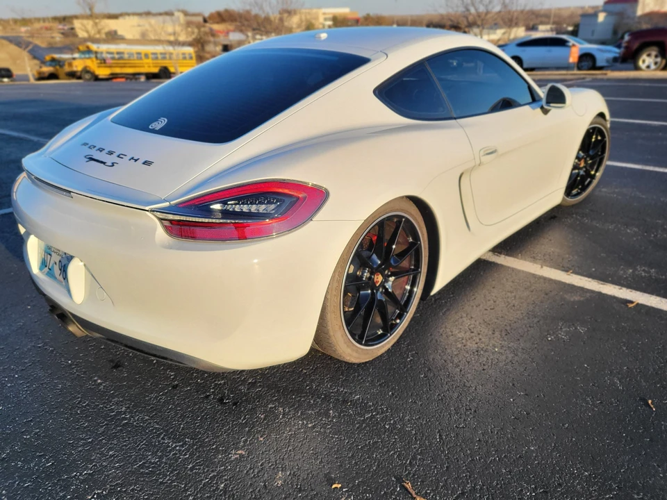 2014 Porsche 981 Cayman S - Image 3 of 17