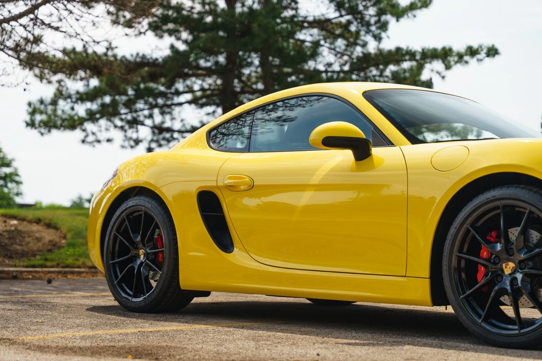 2014 Porsche 981 Cayman S - Image 24 of 31
