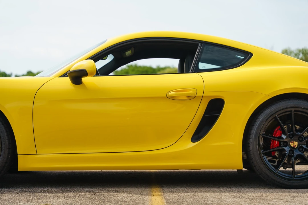2014 Porsche 981 Cayman S - Image 4 of 31