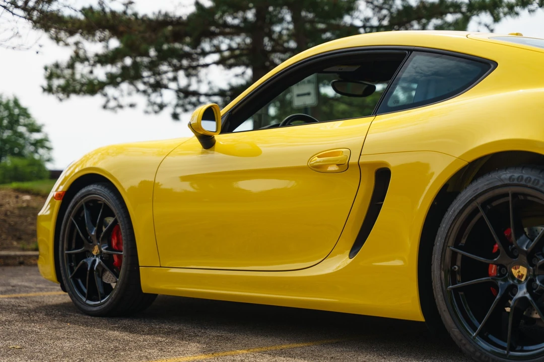 2014 Porsche 981 Cayman S - Image 12 of 31