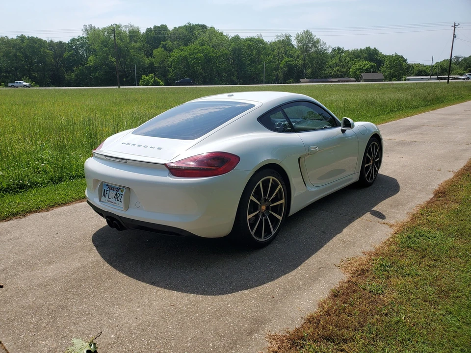 2014 Porsche 981 Cayman S - Image 5 of 17