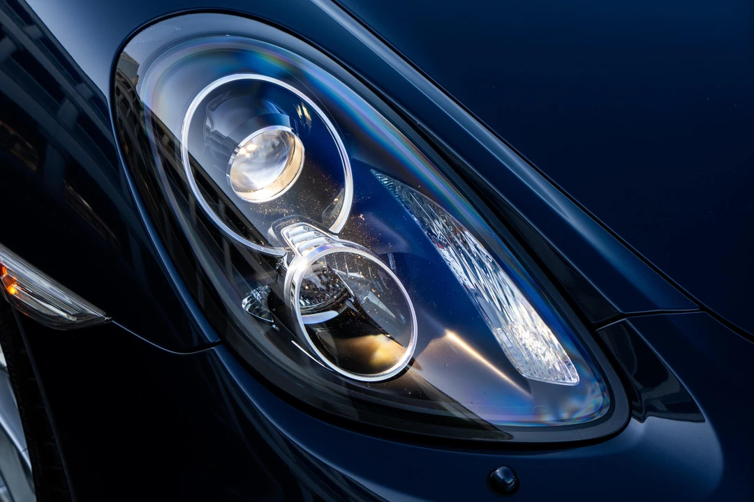 2014 Porsche 981 Cayman - Image 17 of 31
