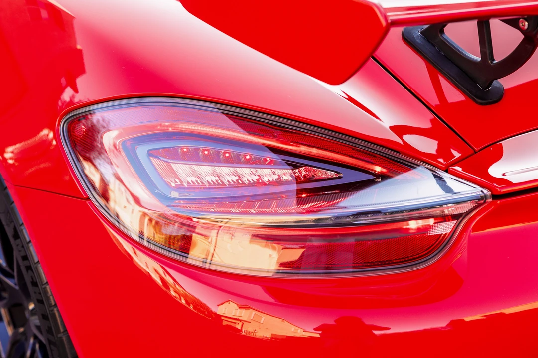 2014 Porsche 981 Cayman S - Image 23 of 31