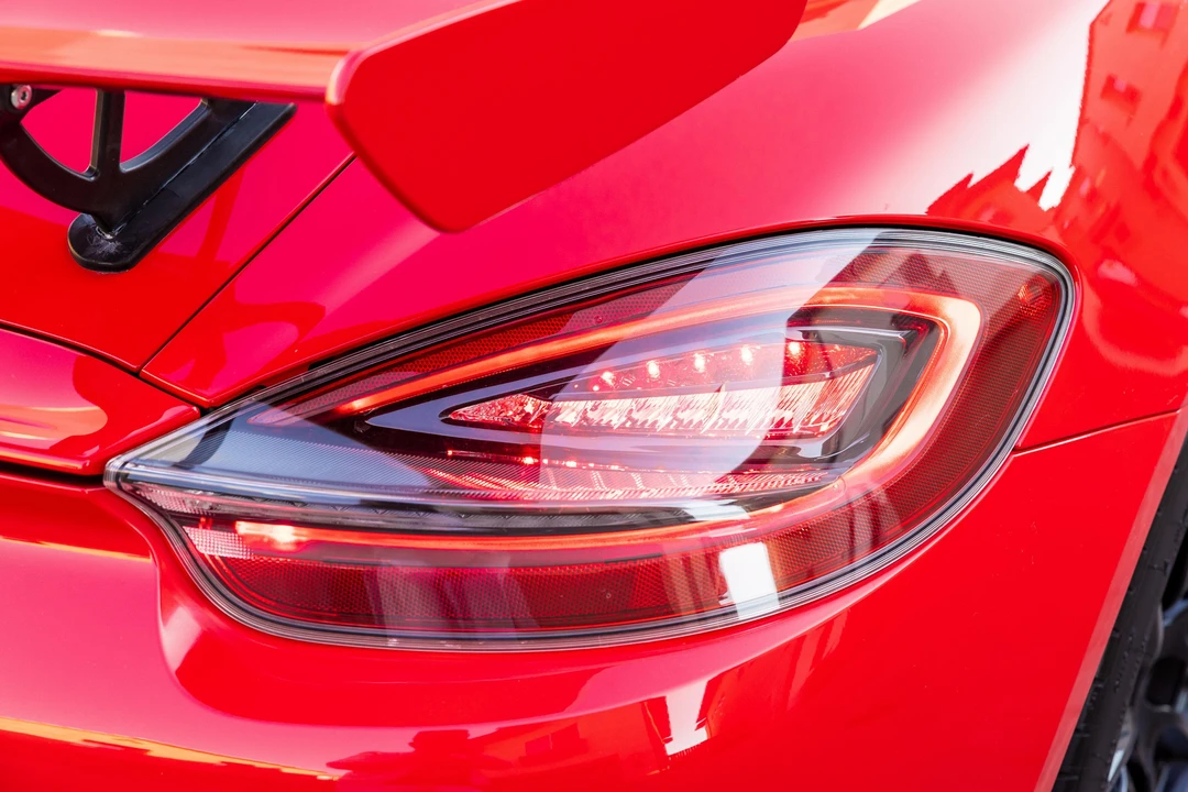 2014 Porsche 981 Cayman S - Image 26 of 31
