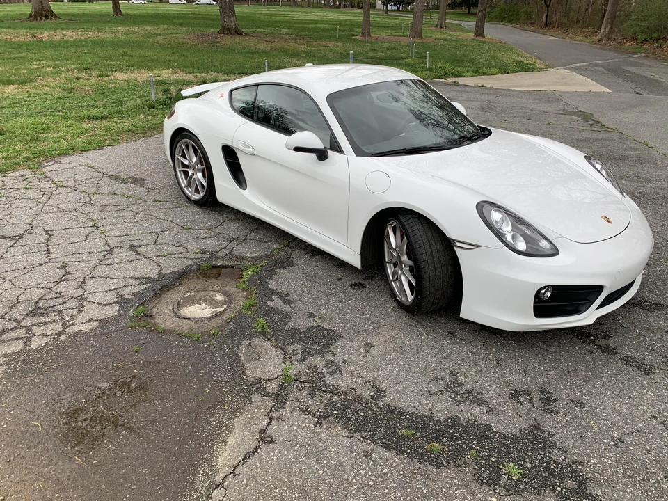2014 Porsche 981 Cayman S - Image 15 of 31