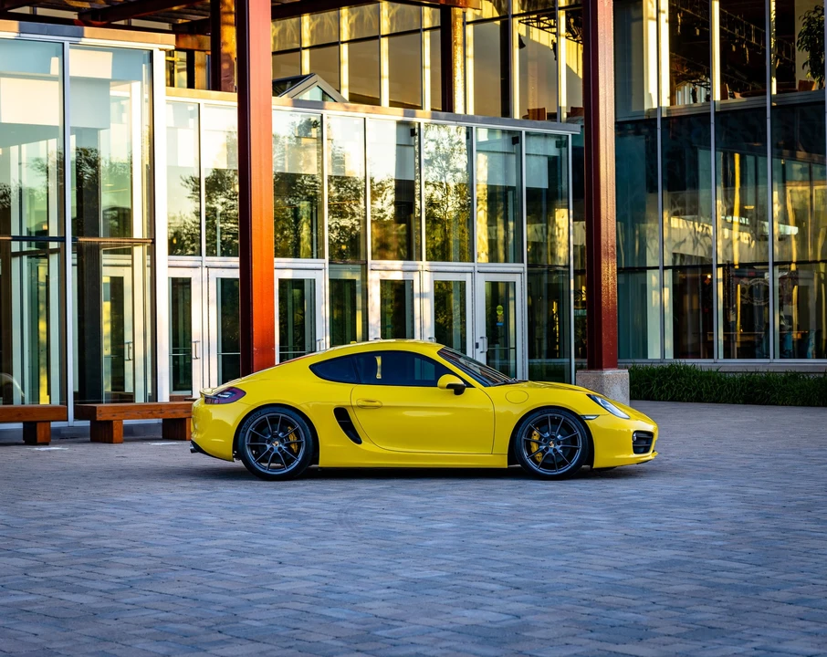2014 Porsche 981 Cayman S - Image 2 of 28
