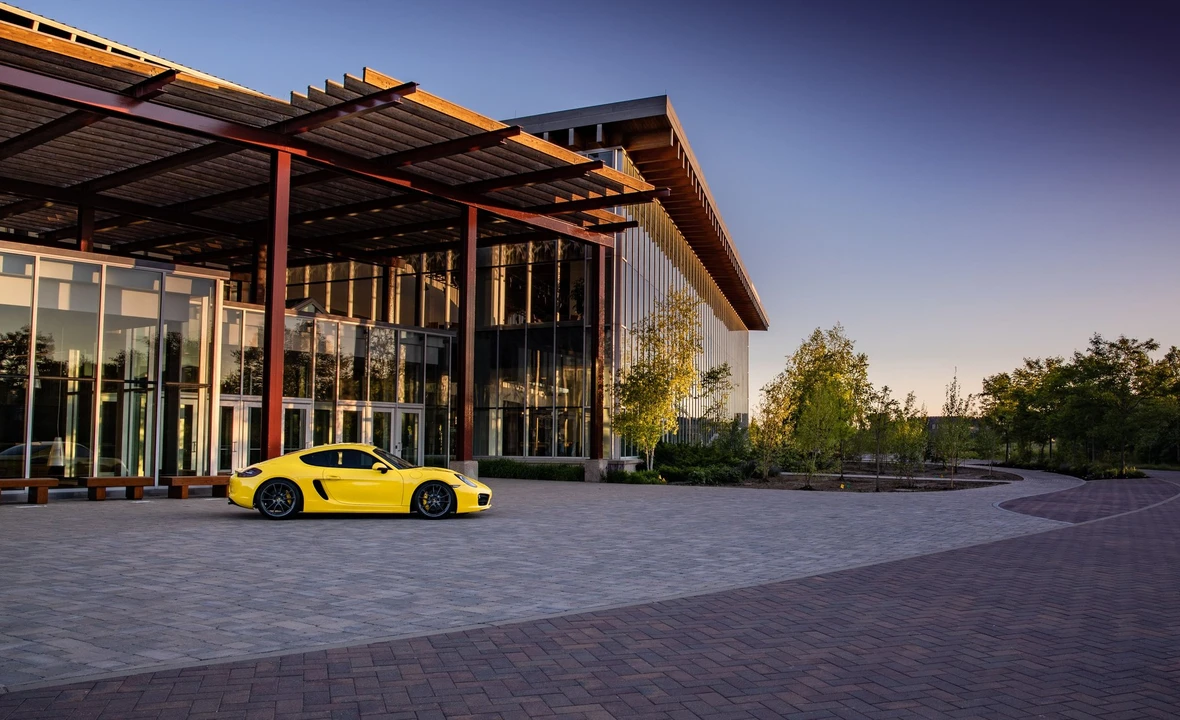 2014 Porsche 981 Cayman S - Image 3 of 28