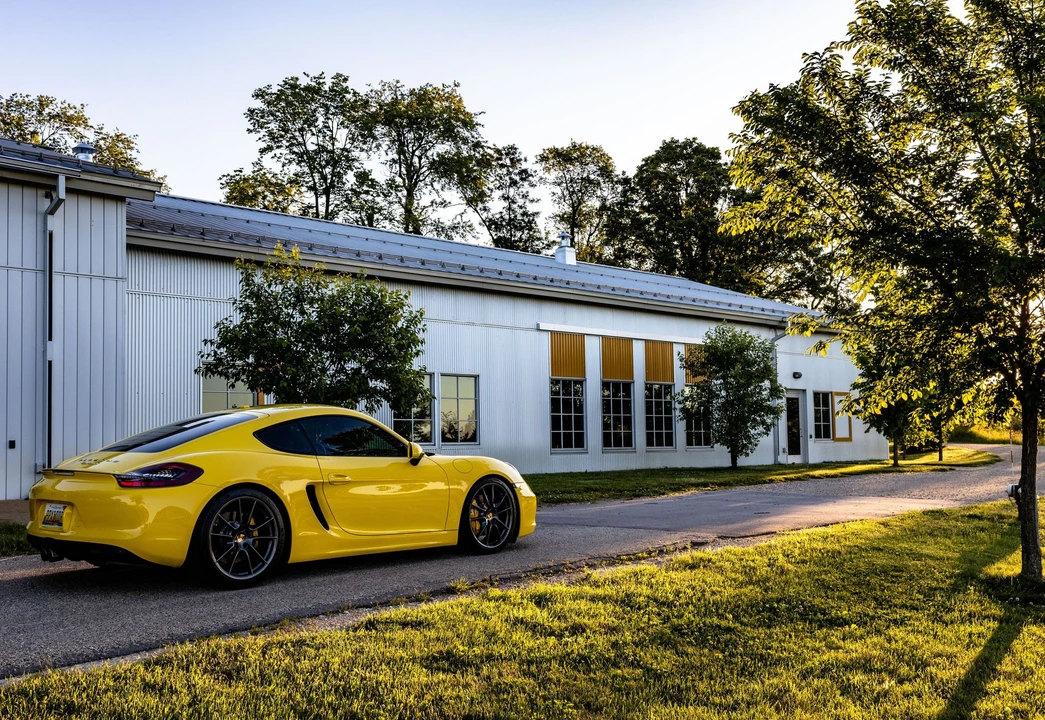 2014 Porsche 981 Cayman S - Image 5 of 28