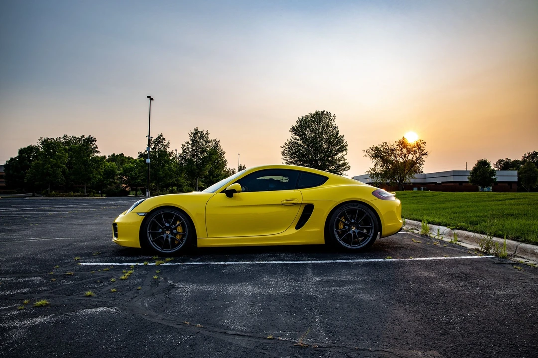 2014 Porsche 981 Cayman S - Image 8 of 28