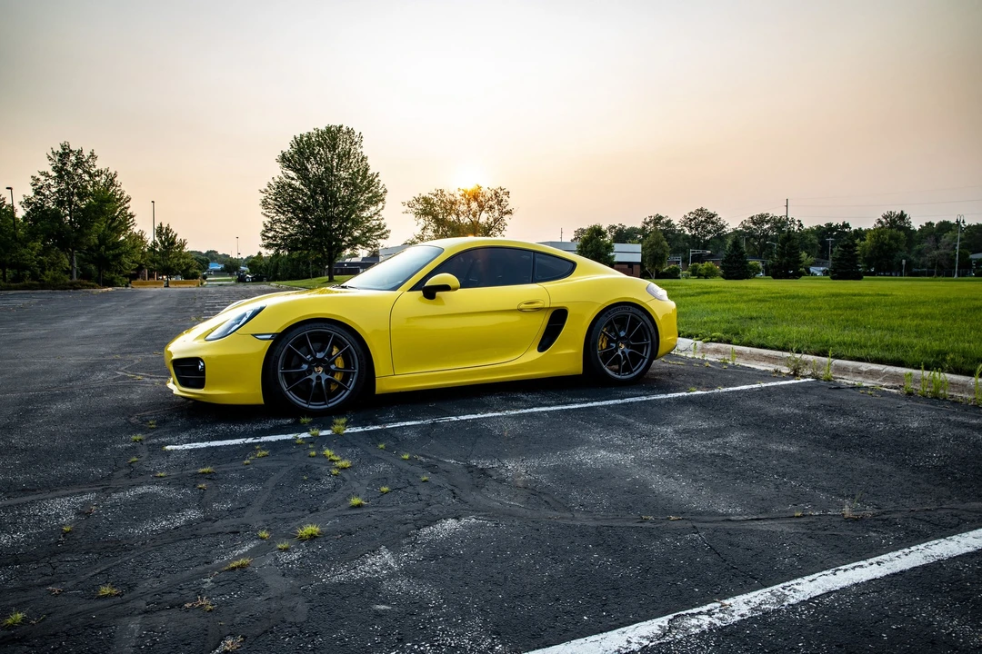 2014 Porsche 981 Cayman S - Image 9 of 28