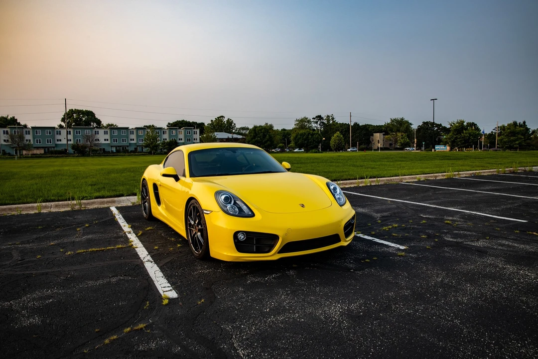 2014 Porsche 981 Cayman S - Image 13 of 28