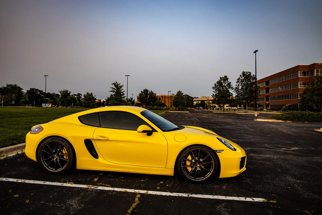 2014 Porsche 981 Cayman S - Image 16 of 28