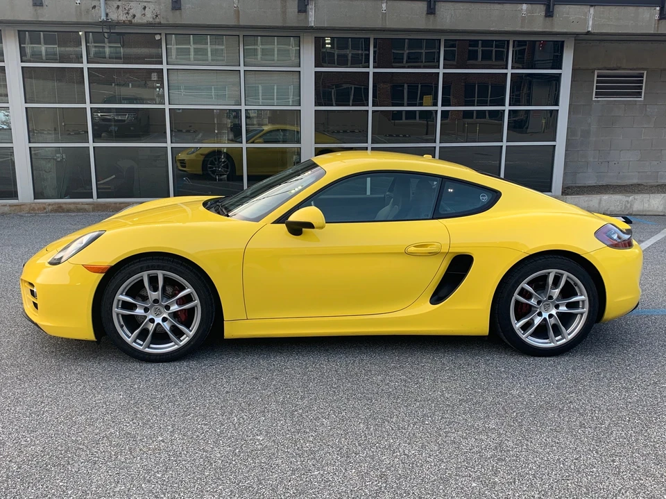 2014 Porsche 981 Cayman - Image 8 of 31