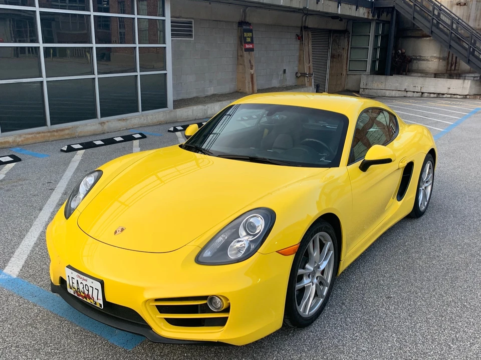 2014 Porsche 981 Cayman - Image 7 of 31
