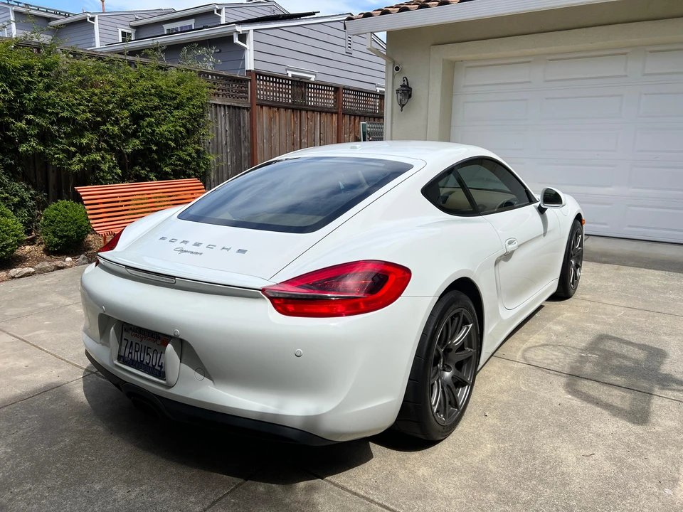 2014 Porsche 981 Cayman - Image 8 of 31