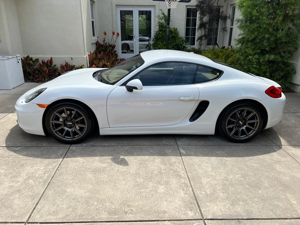 2014 Porsche 981 Cayman - Image 6 of 31