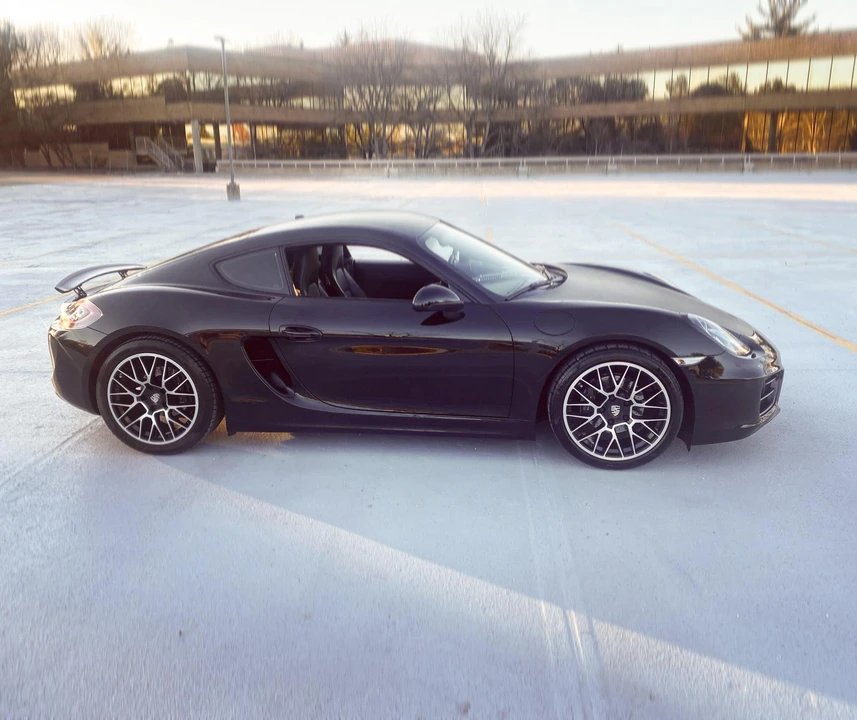 2014 Porsche 981 Cayman - Image 18 of 31