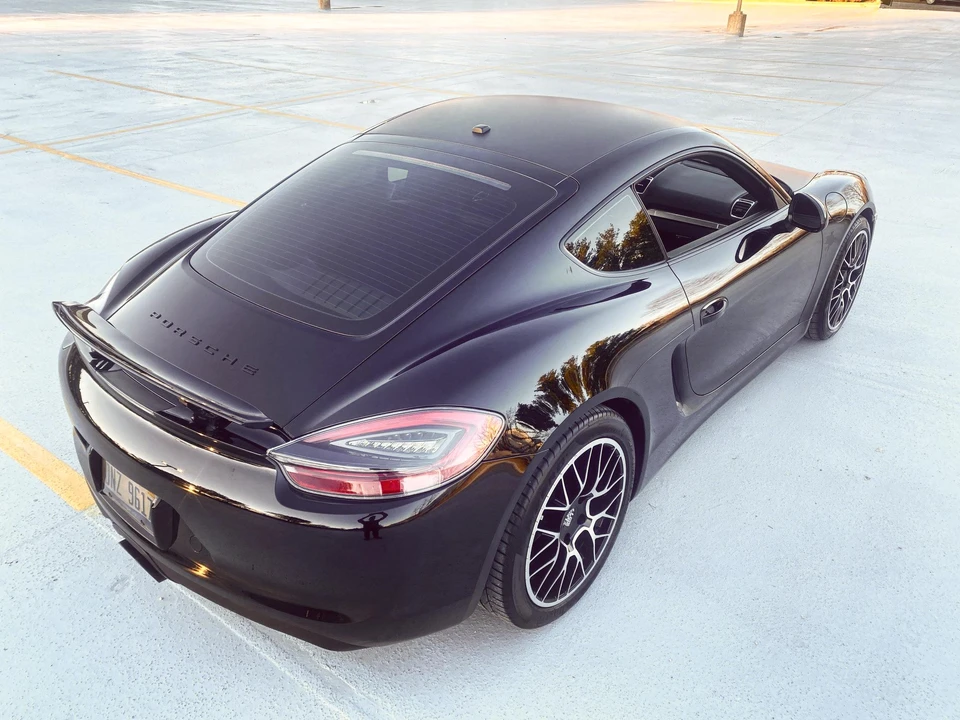 2014 Porsche 981 Cayman - Image 15 of 31
