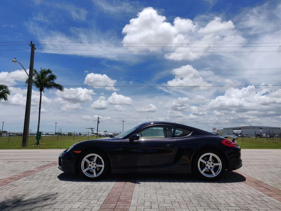 2014 Porsche 981 Cayman - Image 28 of 31