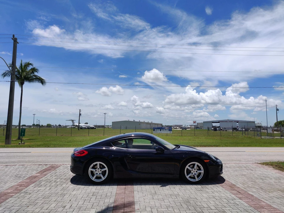 2014 Porsche 981 Cayman - Image 15 of 31