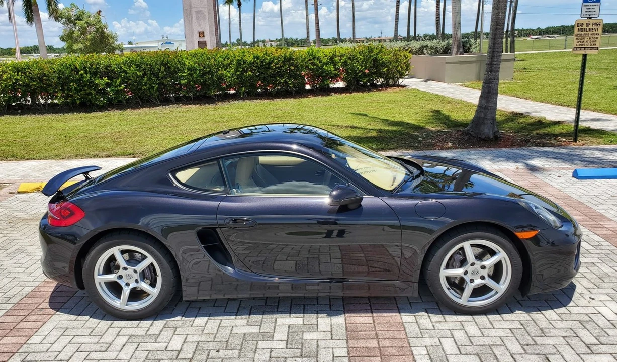 2014 Porsche 981 Cayman - Image 3 of 31