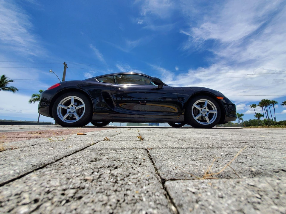 2014 Porsche 981 Cayman - Image 16 of 31