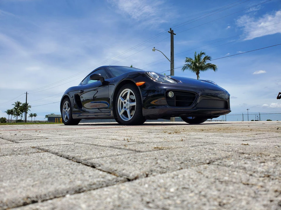 2014 Porsche 981 Cayman - Image 11 of 31