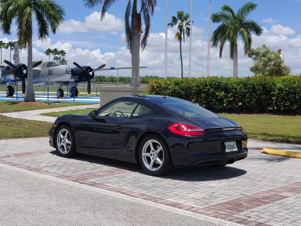 2014 Porsche 981 Cayman - Image 26 of 31