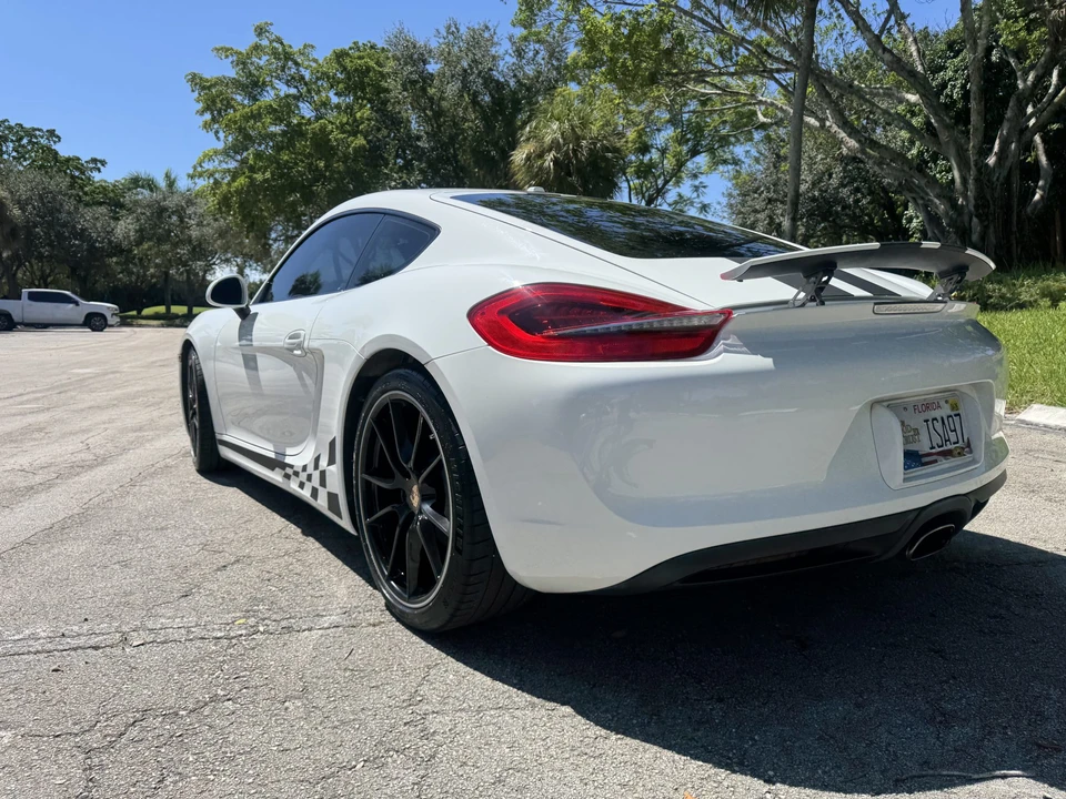 2014 Porsche 981 Cayman - Image 24 of 31