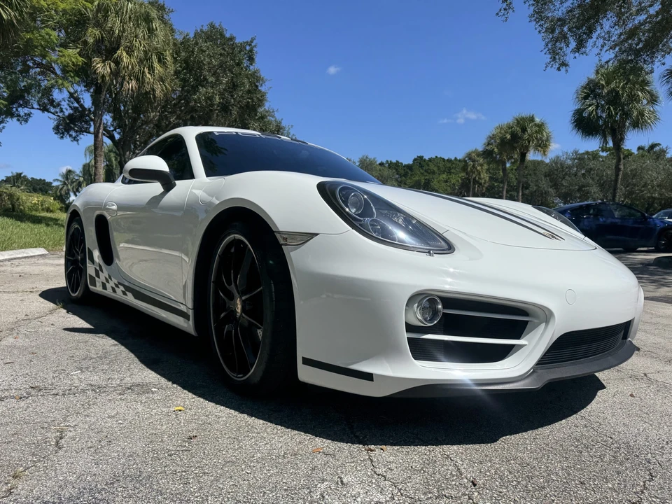 2014 Porsche 981 Cayman - Image 8 of 31