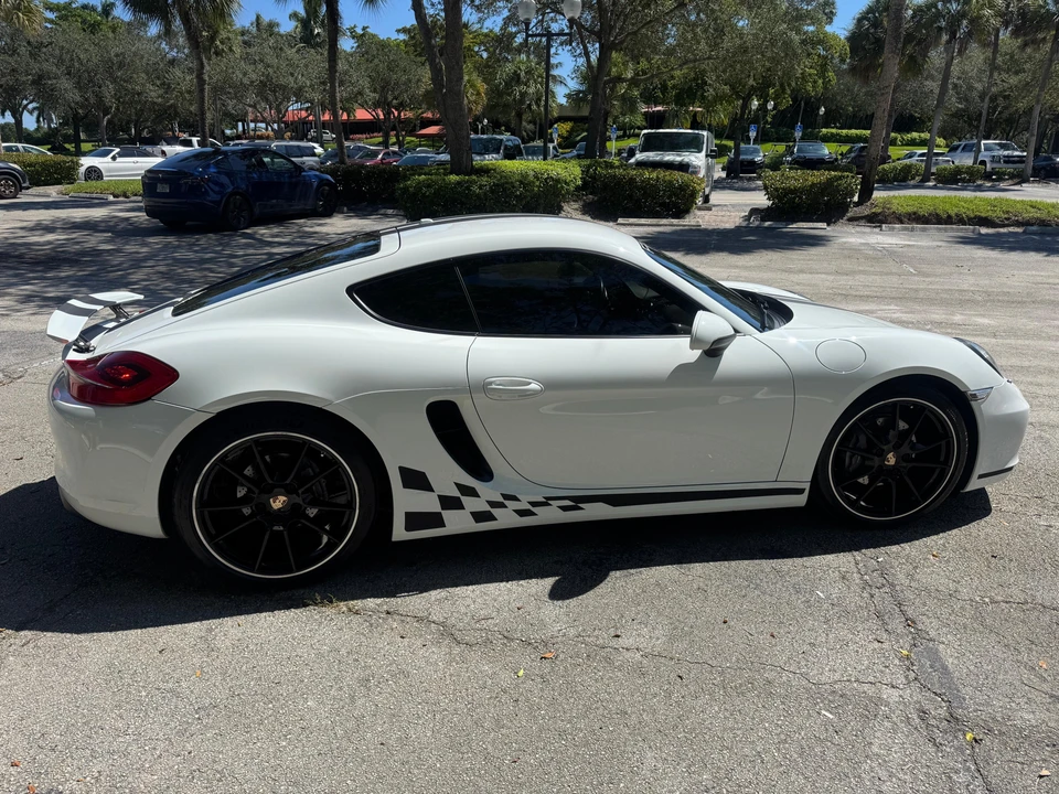 2014 Porsche 981 Cayman - Image 22 of 31