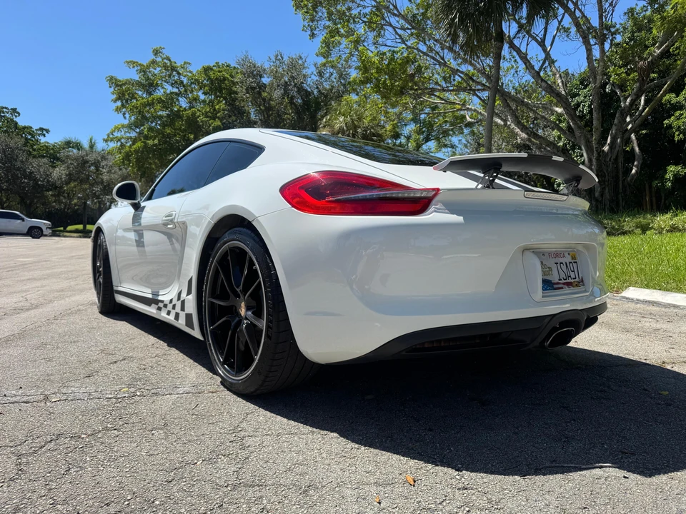 2014 Porsche 981 Cayman - Image 11 of 31